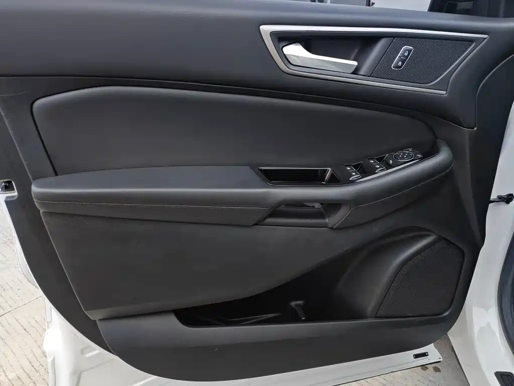 Ford Ford Edge 2017 EcoBoost 245 AWD Platinum 5-seat 2017 - thumbnail 8
