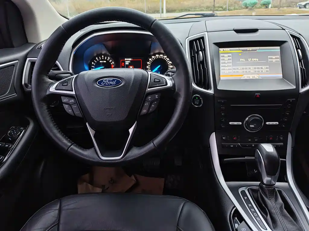 Ford Ford Edge 2017 EcoBoost 245 AWD Platinum 5-seat 2017 - thumbnail 9