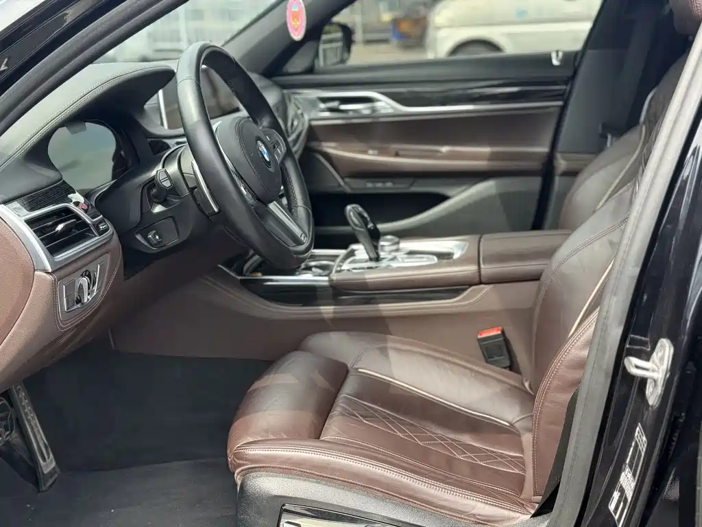 BMW BMW 7 Series 2021 730Li M Sport Package 2022 - thumbnail 4
