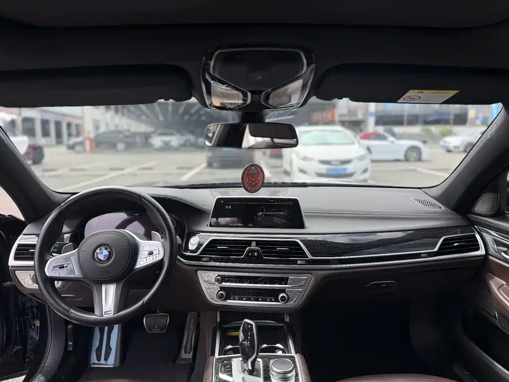 BMW BMW 7 Series 2021 730Li M Sport Package 2022 - thumbnail 6