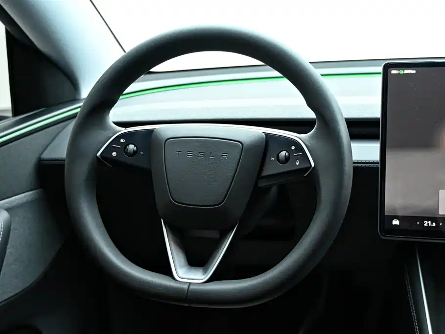 Tesla Model Y 2025 Rear-Wheel Drive 2025 - thumbnail 18