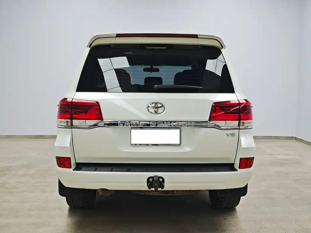 Toyota Land Cruiser (Imported) 2019 Model 4.0L Automatic 2020 - thumbnail 5