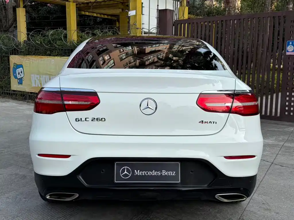 Mercedes-Benz Mercedes-Benz GLC Coupe 2018 GLC 260 4MATIC Coupé SUV 2018 - thumbnail 6