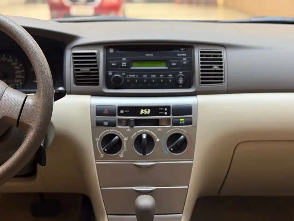 Toyota Toyota Corolla 2011 1.6L Automatic Classic Edition 2012 - thumbnail 16