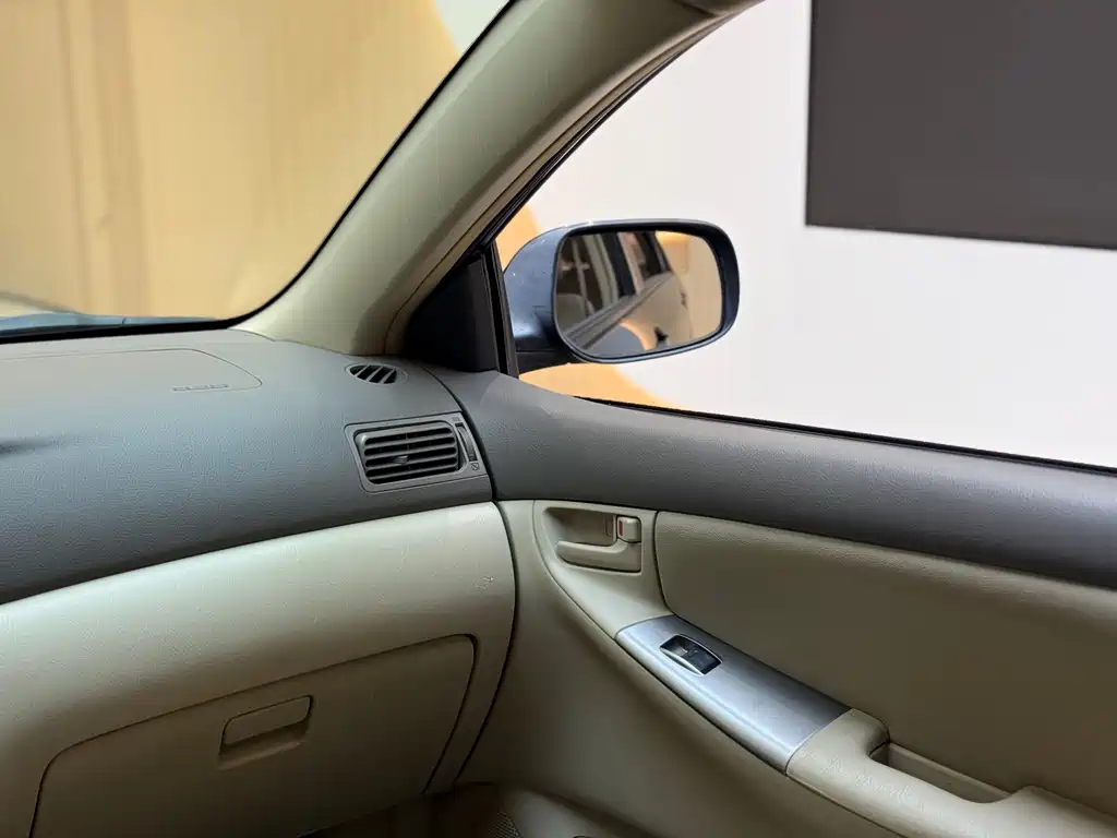 Toyota Toyota Corolla 2011 1.6L Automatic Classic Edition 2012 - thumbnail 18