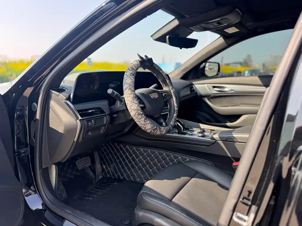 Cadillac Cadillac CT5 2024 28T Luxury 2024 - thumbnail 7
