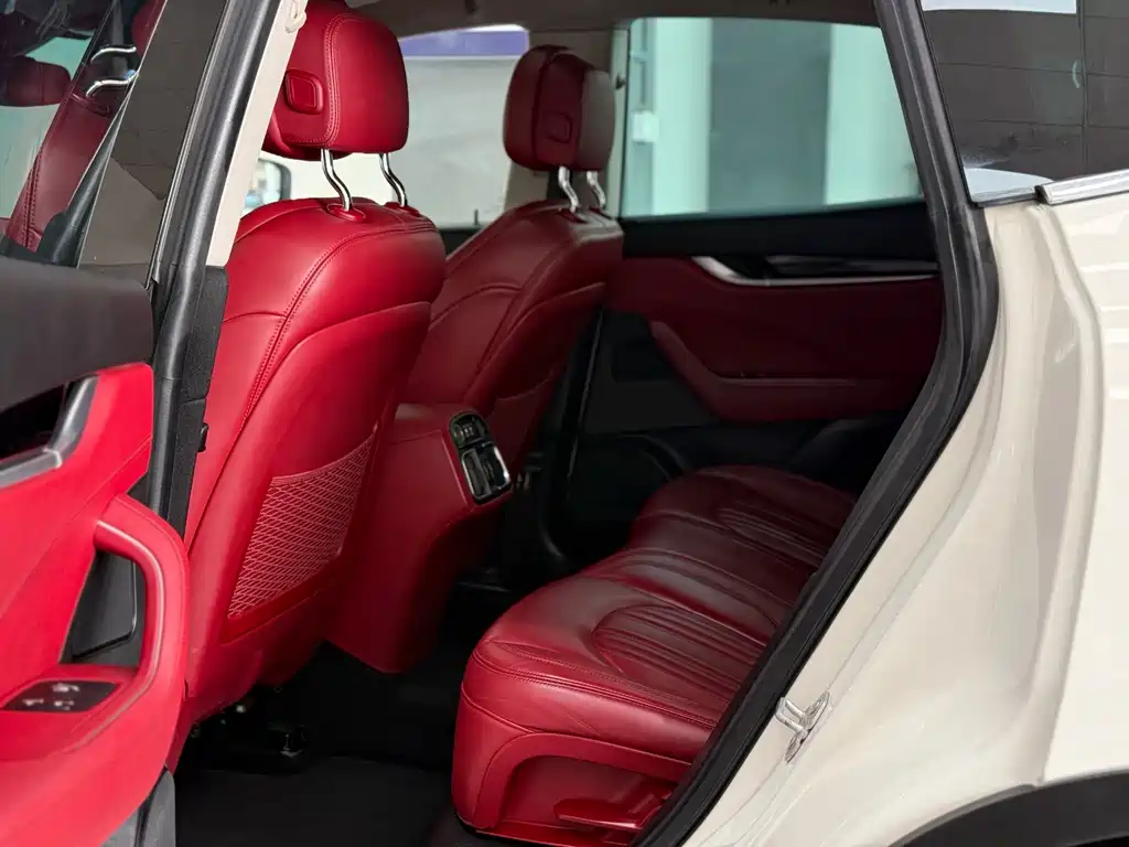 Maserati Maserati Levante 2016 3.0T Standard 2017 - thumbnail 5