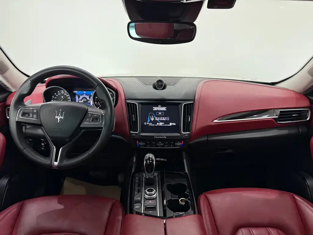 Maserati Maserati Levante 2016 3.0T Standard 2017 - thumbnail 6