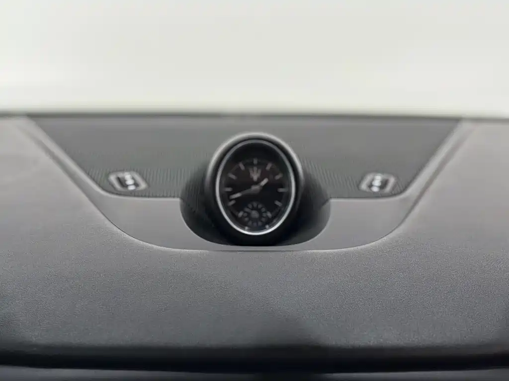 Maserati Maserati Levante 2016 3.0T Standard 2017 - thumbnail 9