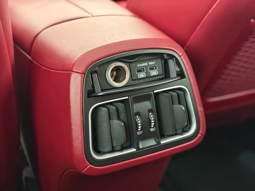 Maserati Maserati Levante 2016 3.0T Standard 2017 - thumbnail 12