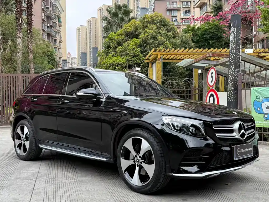 Mercedes-Benz Mercedes-Benz GLC 2018 Facelift GLC 300 4MATIC Luxury 2018 - thumbnail 2