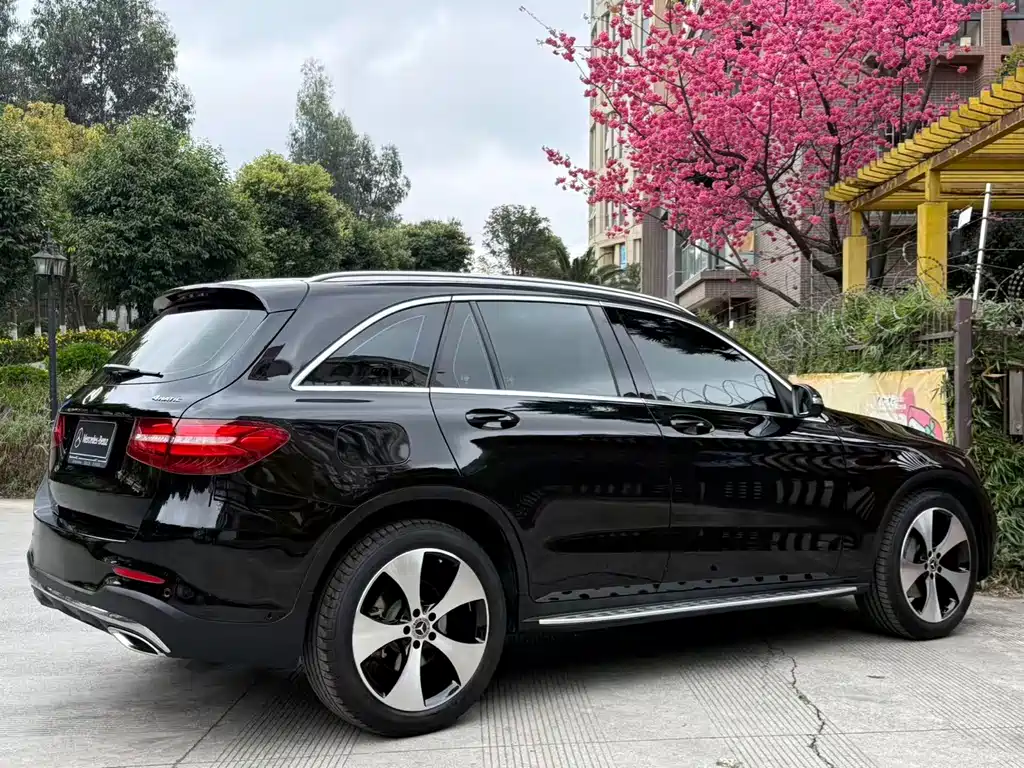 Mercedes-Benz Mercedes-Benz GLC 2018 Facelift GLC 300 4MATIC Luxury 2018 - thumbnail 3
