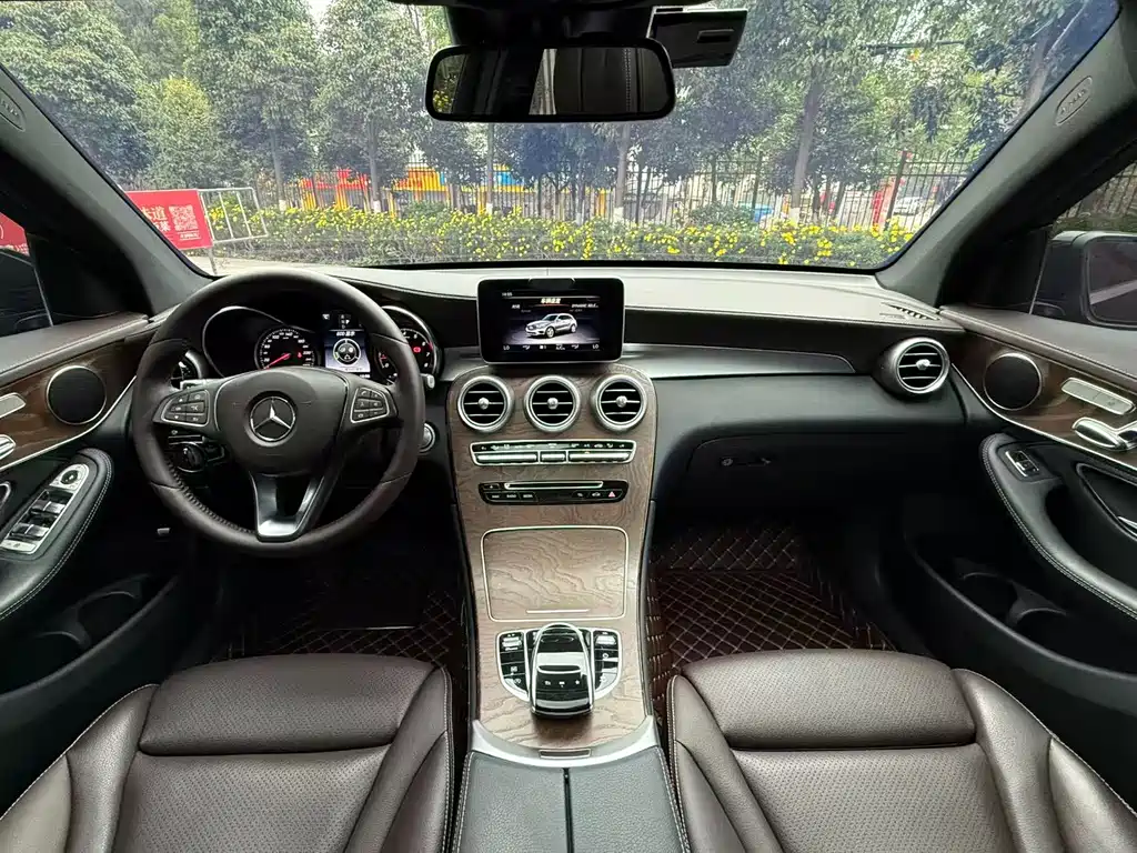 Mercedes-Benz Mercedes-Benz GLC 2018 Facelift GLC 300 4MATIC Luxury 2018 - thumbnail 18