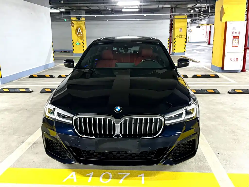 BMW BMW 5 Series 2023 Model Year Facelift 530Li Leading Type M Sport Package 2023 - thumbnail 2