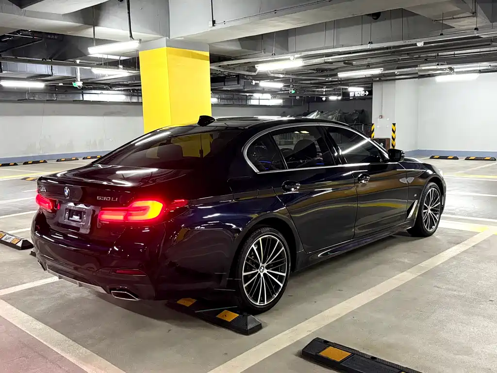 BMW BMW 5 Series 2023 Model Year Facelift 530Li Leading Type M Sport Package 2023 - thumbnail 11
