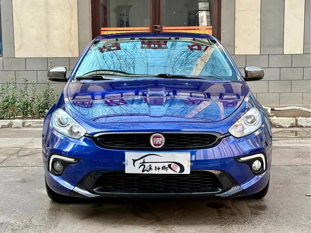 Fiat Dodge Dart 2014 1.4T Automatic Luxury Sport Edition 2015 - thumbnail 2