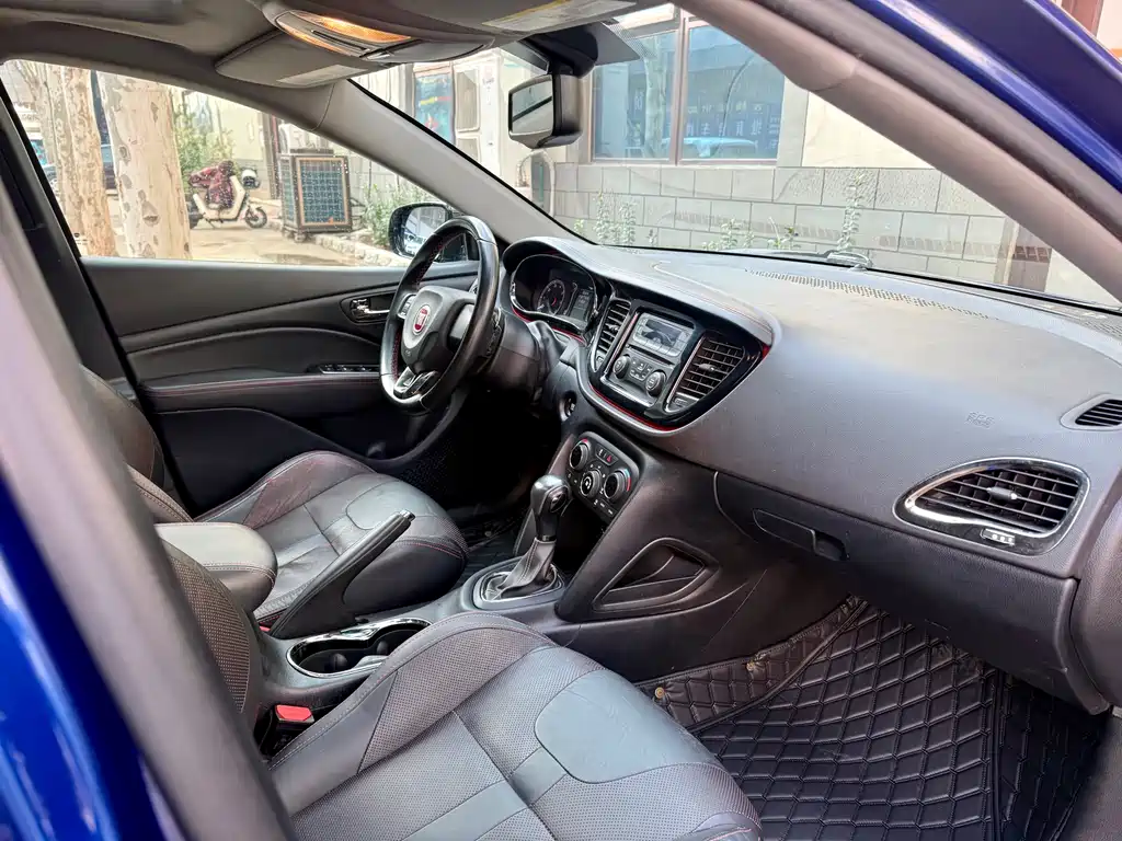Fiat Dodge Dart 2014 1.4T Automatic Luxury Sport Edition 2015 - thumbnail 11