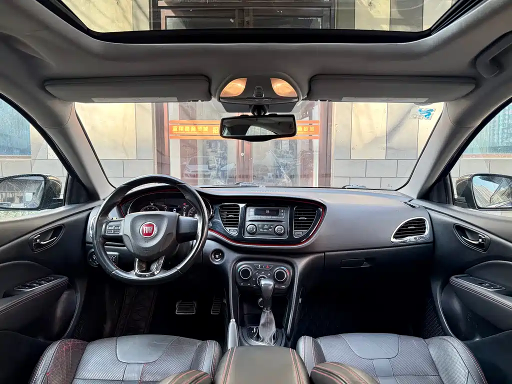 Fiat Dodge Dart 2014 1.4T Automatic Luxury Sport Edition 2015 - thumbnail 14