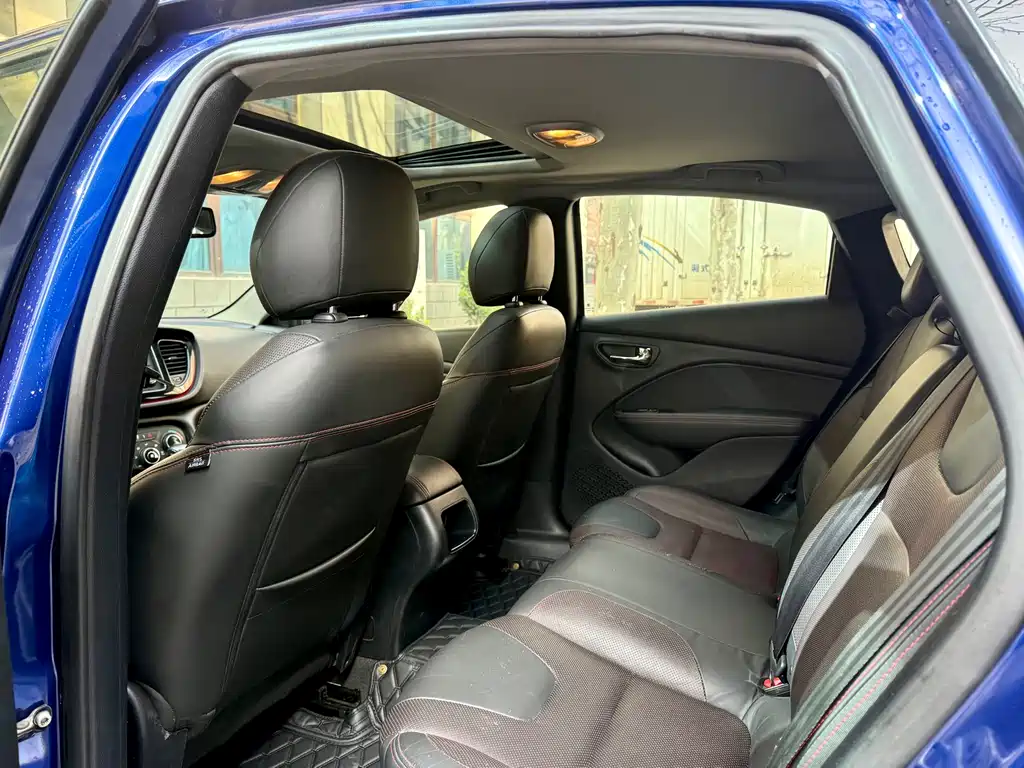 Fiat Dodge Dart 2014 1.4T Automatic Luxury Sport Edition 2015 - thumbnail 15