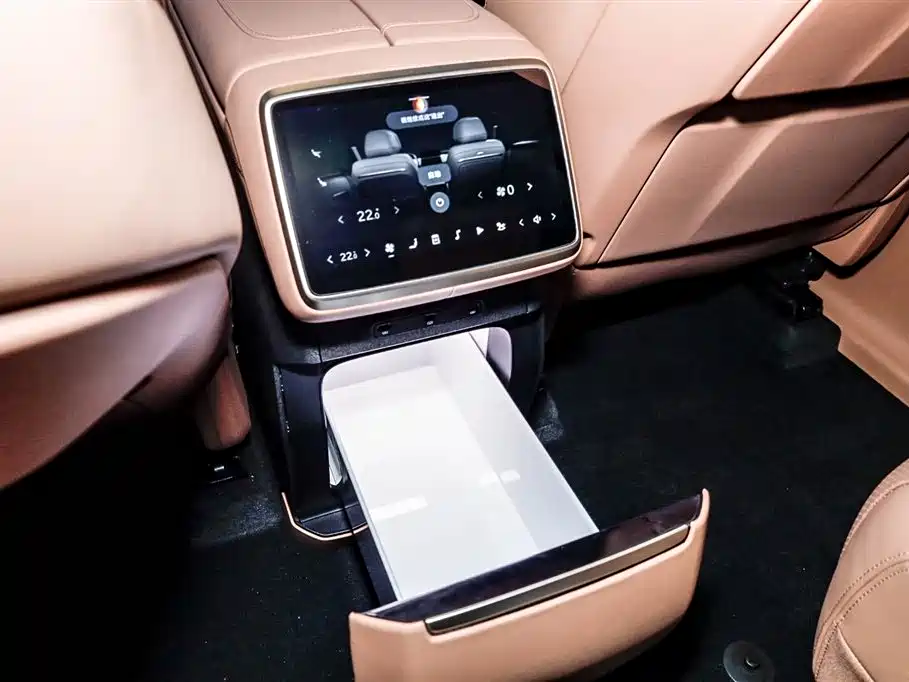Letao NIO L90 2025 Max 6-seater 2025 - thumbnail 16