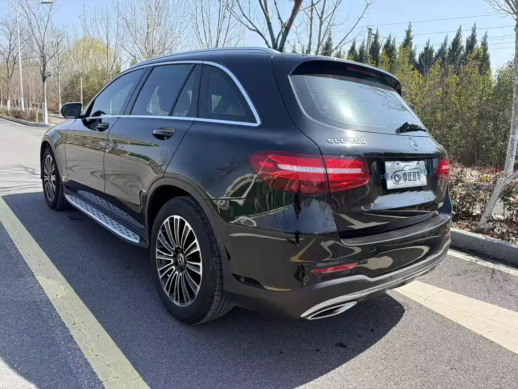 Mercedes-Benz Mercedes-Benz GLC 2018 GLC 260 4MATIC Sport Edition 2018 - thumbnail 4