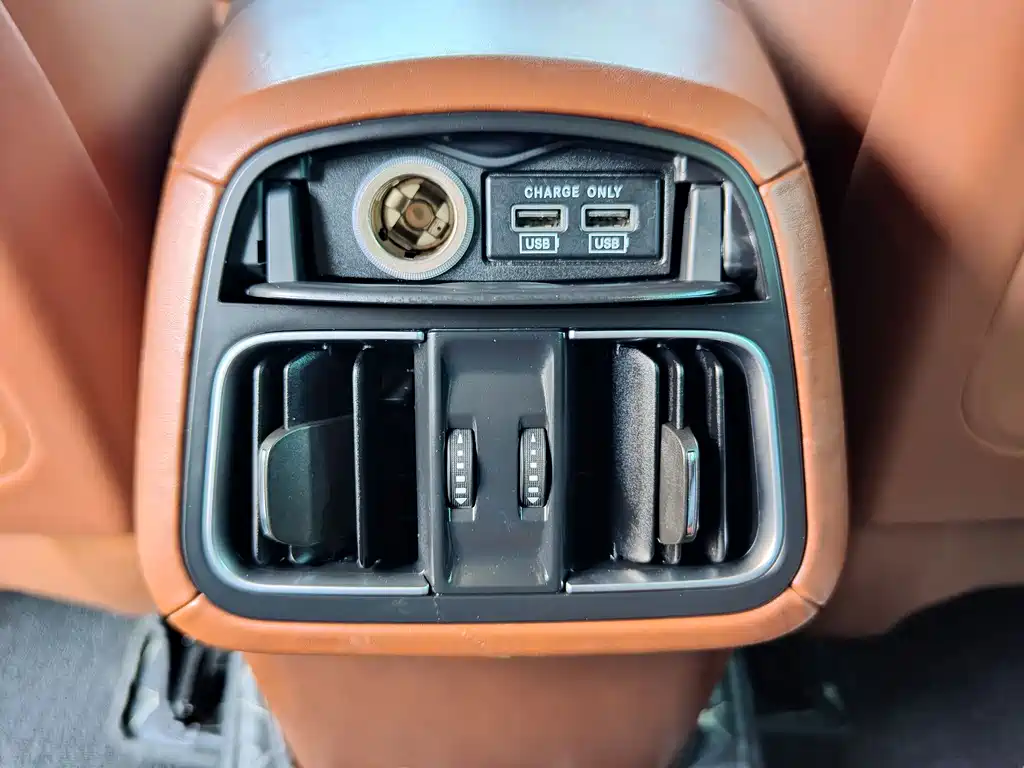 Maserati Maserati Levante 2016 3.0T Standard 2017 - thumbnail 18