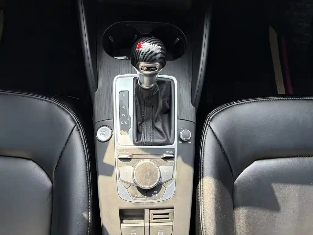 Audi Audi A3 Sportback 35 TFSI Advanced Model 2020 Facelift 2020 - thumbnail 5