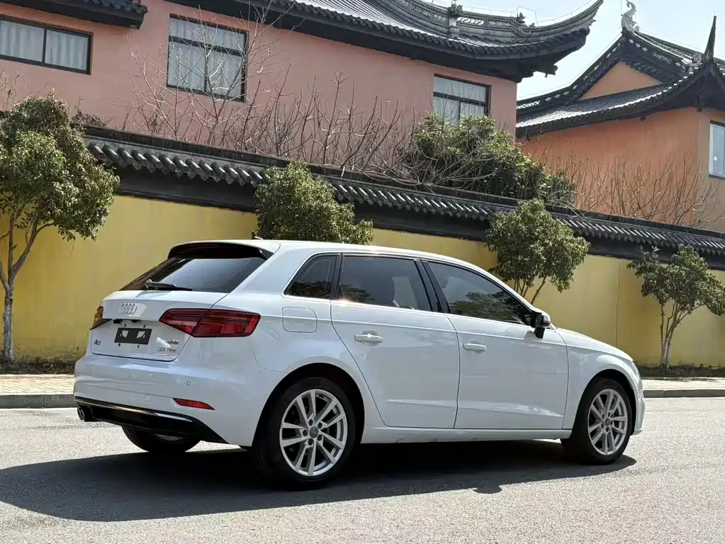 Audi Audi A3 Sportback 35 TFSI Advanced Model 2020 Facelift 2020 - thumbnail 16