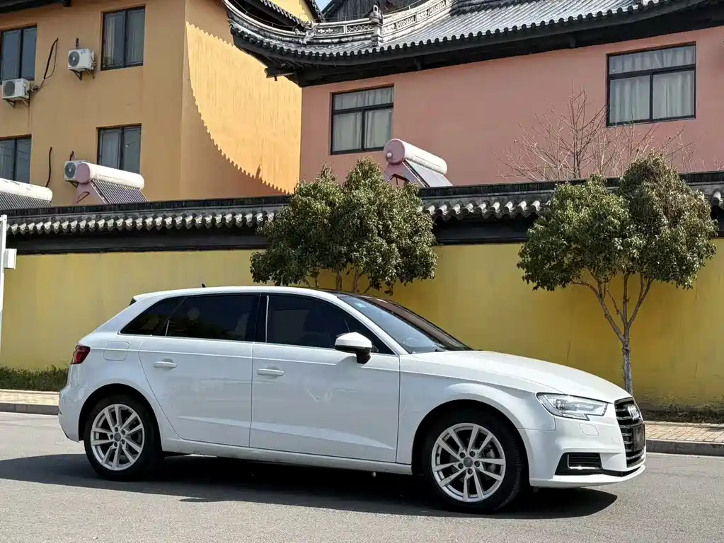 Audi Audi A3 Sportback 35 TFSI Advanced Model 2020 Facelift 2020 - thumbnail 17