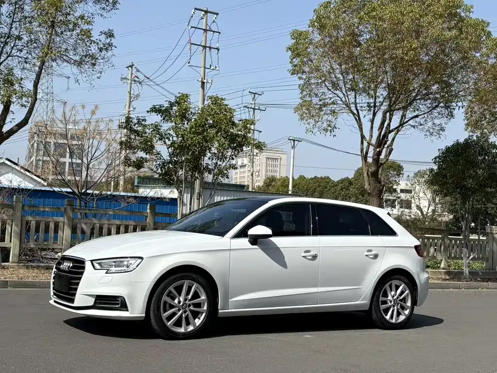 Audi Audi A3 Sportback 35 TFSI Advanced Model 2020 Facelift 2020 - thumbnail 18