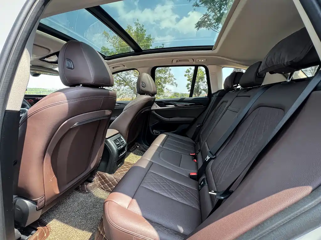 BMW BMW X3 2022 xDrive25i M Sport Package 2021 - thumbnail 6
