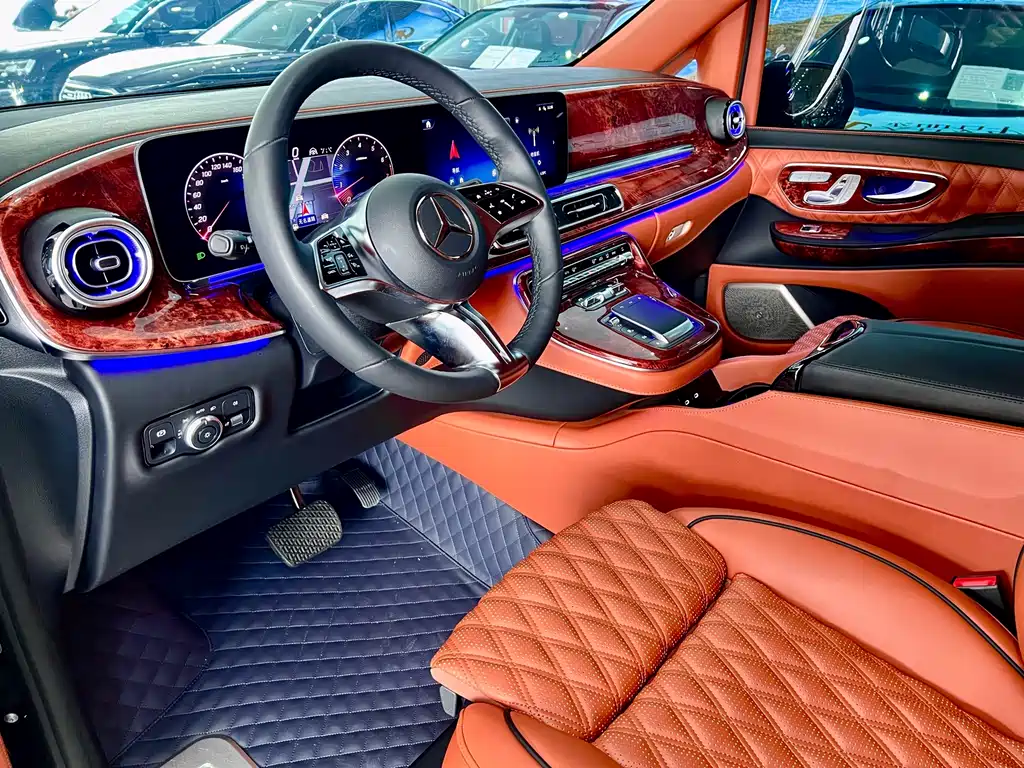 Mercedes-Benz Mercedes-Benz V-Class 2024 V 300 L Long Wheelbase Luxury Edition 2025 - thumbnail 7