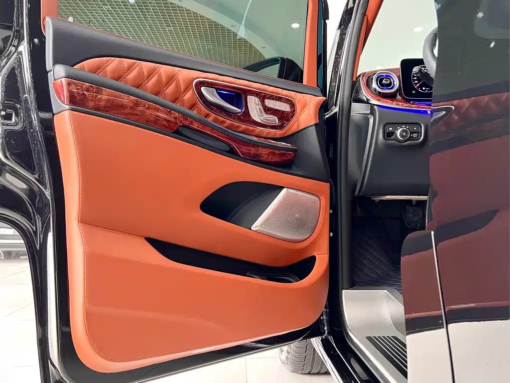 Mercedes-Benz Mercedes-Benz V-Class 2024 V 300 L Long Wheelbase Luxury Edition 2025 - thumbnail 23