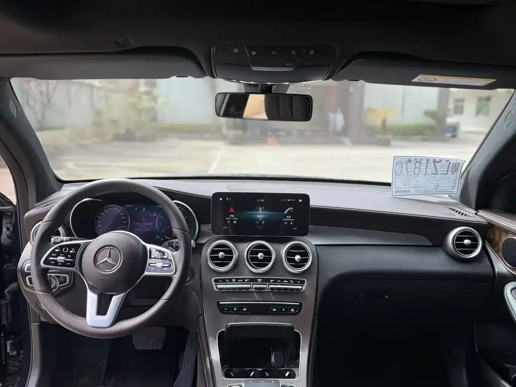 Mercedes-Benz Mercedes-Benz GLC 2021 GLC 260 L 4MATIC Luxury Edition 2021 - thumbnail 7