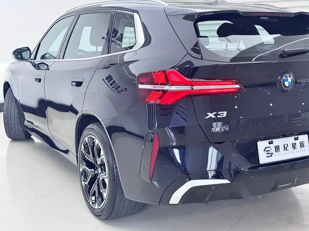 BMW BMW X3 2025 xDrive30L Premium M Sport Night Package 2025 - thumbnail 6