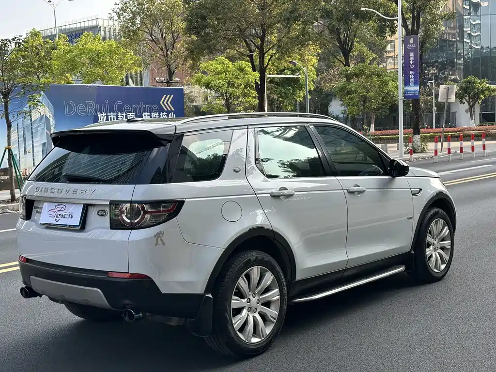 Land Rover Discovery Sport 2015 2.0T HSE LUXURY 2015 - thumbnail 4