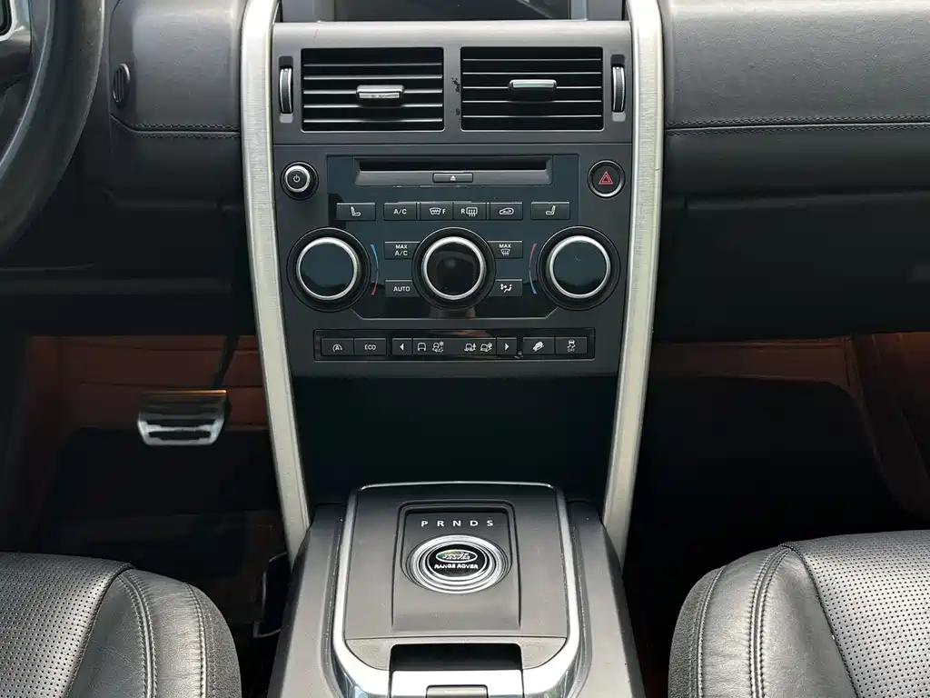 Land Rover Discovery Sport 2015 2.0T HSE LUXURY 2015 - thumbnail 10