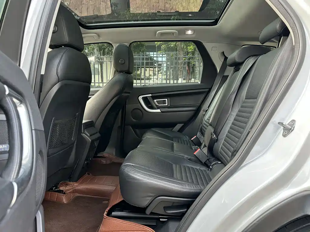 Land Rover Discovery Sport 2015 2.0T HSE LUXURY 2015 - thumbnail 14