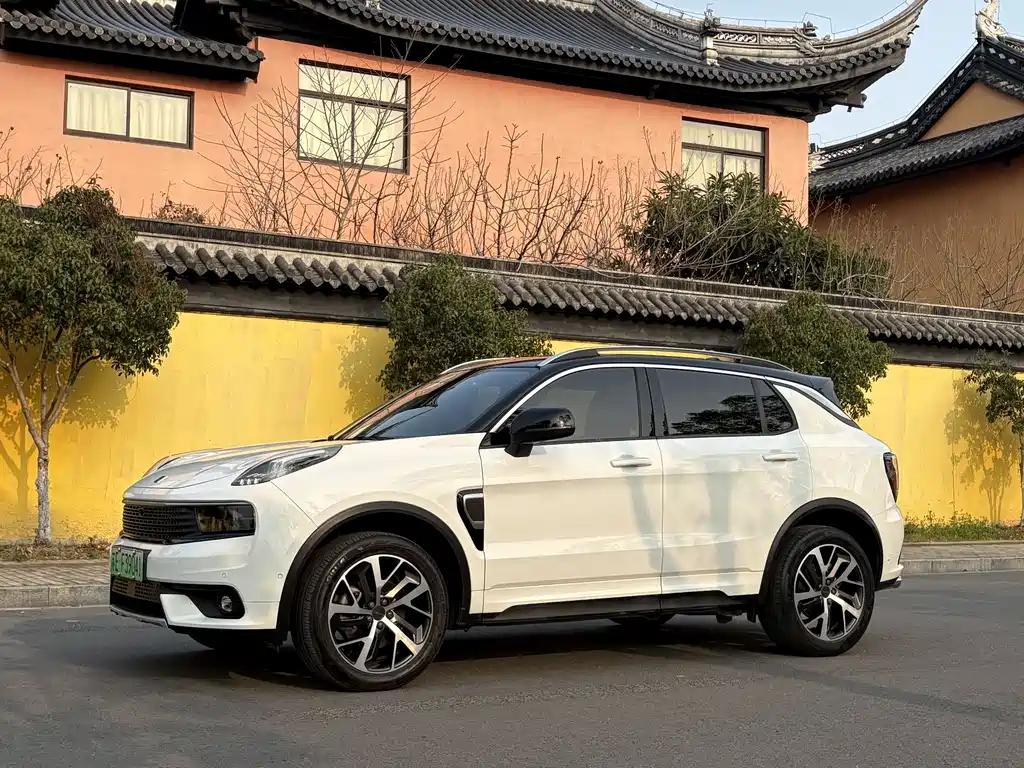 Lynk & Co Lynk & Co 01 EM-P 2018 1.5T PHEV Pro Edition Euro V 2018 - thumbnail 3