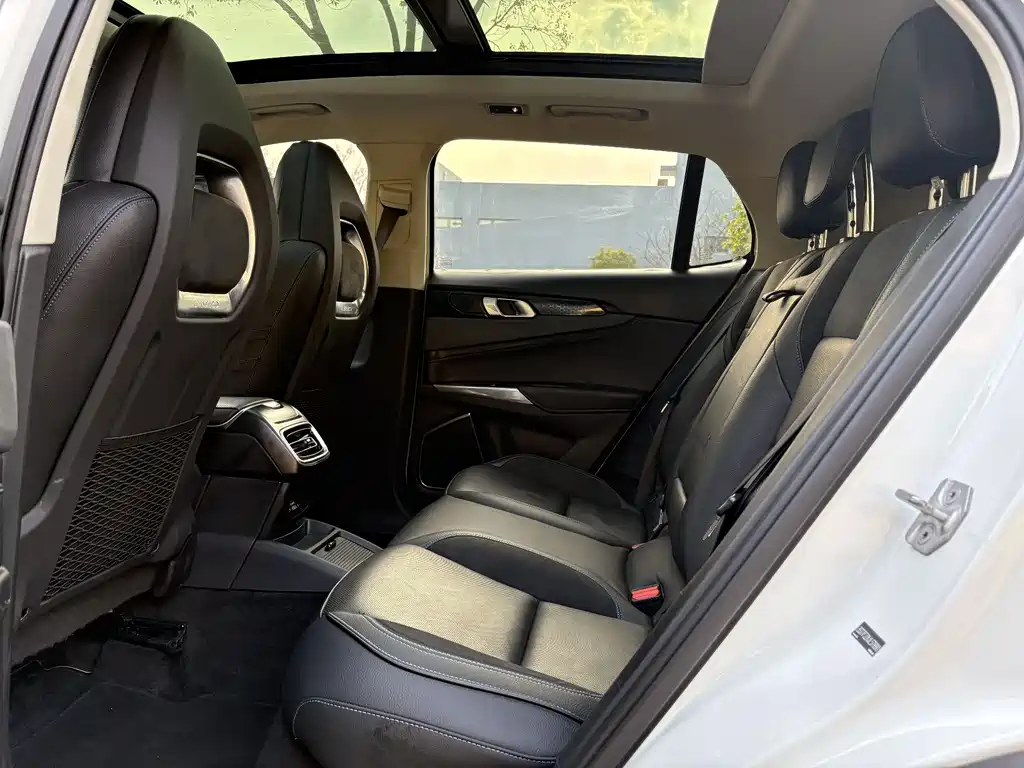 Lynk & Co Lynk & Co 01 EM-P 2018 1.5T PHEV Pro Edition Euro V 2018 - thumbnail 6