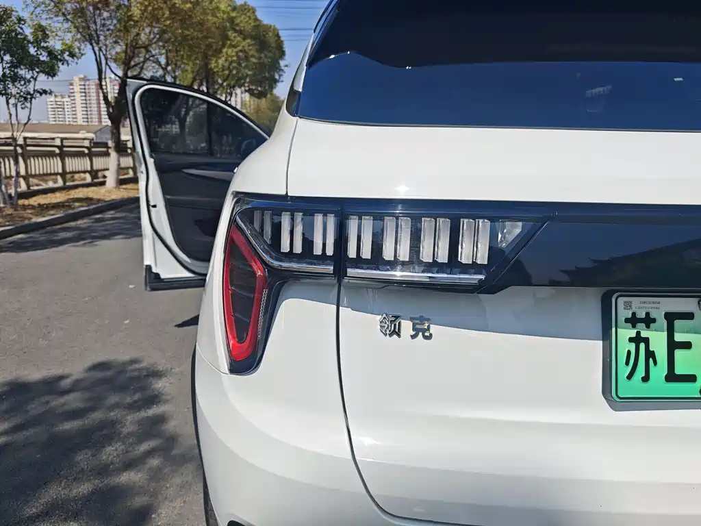 Lynk & Co Lynk & Co 01 EM-P 2018 1.5T PHEV Pro Edition Euro V 2018 - thumbnail 12