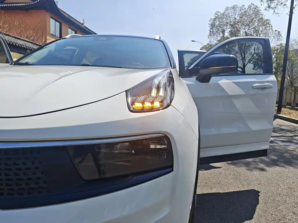 Lynk & Co Lynk & Co 01 EM-P 2018 1.5T PHEV Pro Edition Euro V 2018 - thumbnail 18