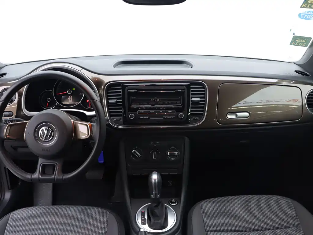 Volkswagen Volkswagen Beetle 2015 180TSI 2016 - thumbnail 14