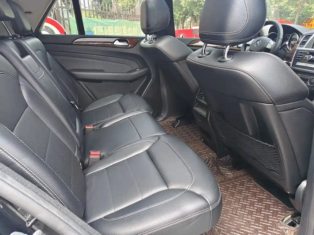 Mercedes-Benz Mercedes-Benz M-Class 2014 ML 400 4MATIC Sport Edition 2014 - thumbnail 16