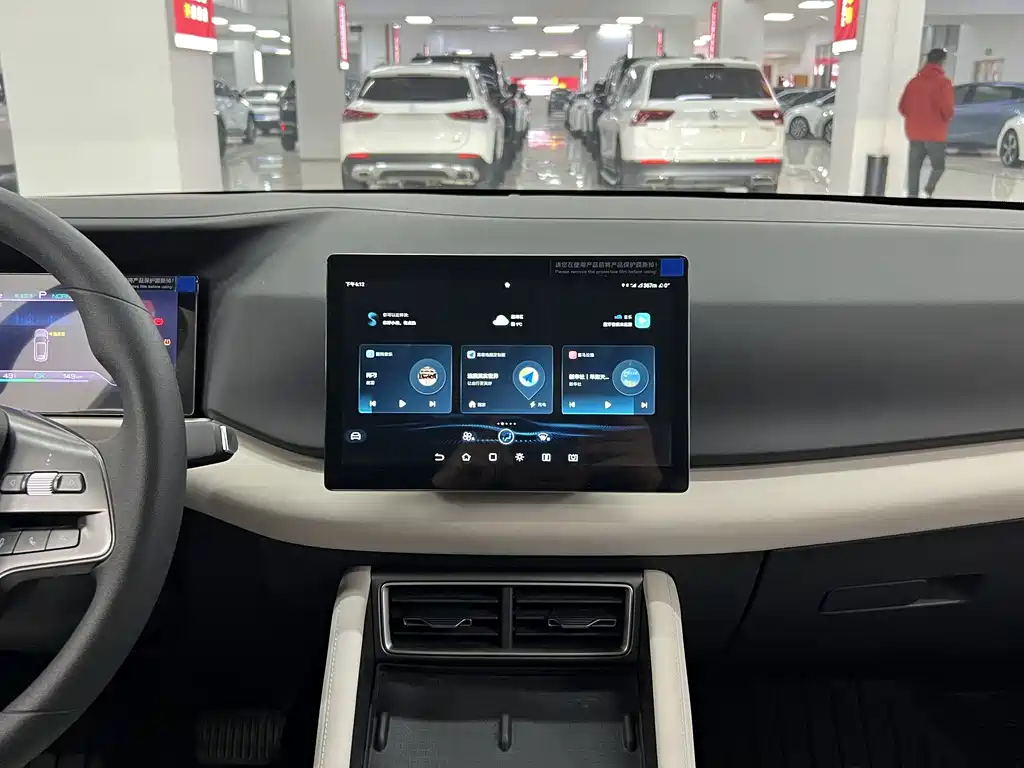 BYD BYD Yuan UP 2025 301KM Navigation Edition 2025 - thumbnail 11