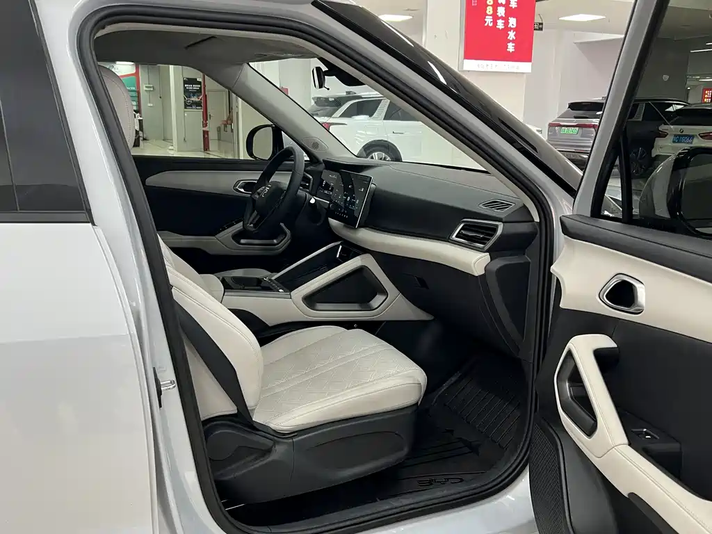 BYD BYD Yuan UP 2025 301KM Navigation Edition 2025 - thumbnail 12