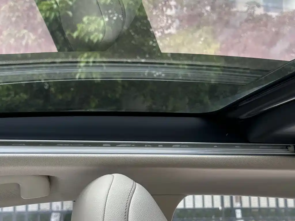 Toyota Toyota Camry 2019 2.5G Luxury Edition China V 2020 - thumbnail 6
