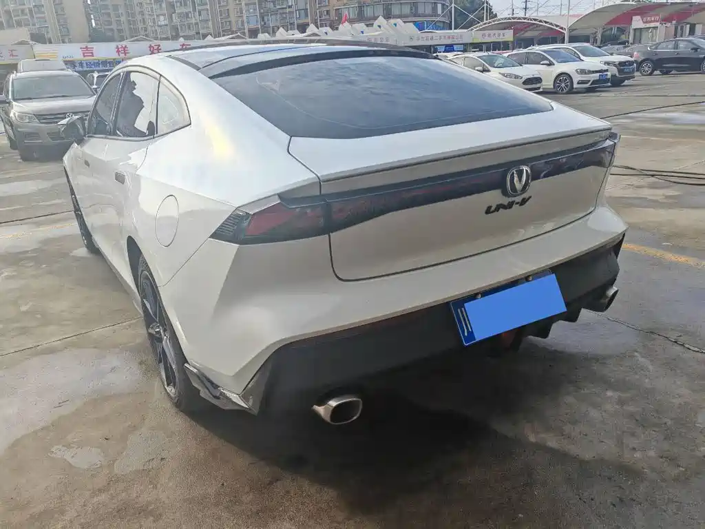 Changan Changan UNI-V 2023 1.5T Sport Edition 2023 - thumbnail 9