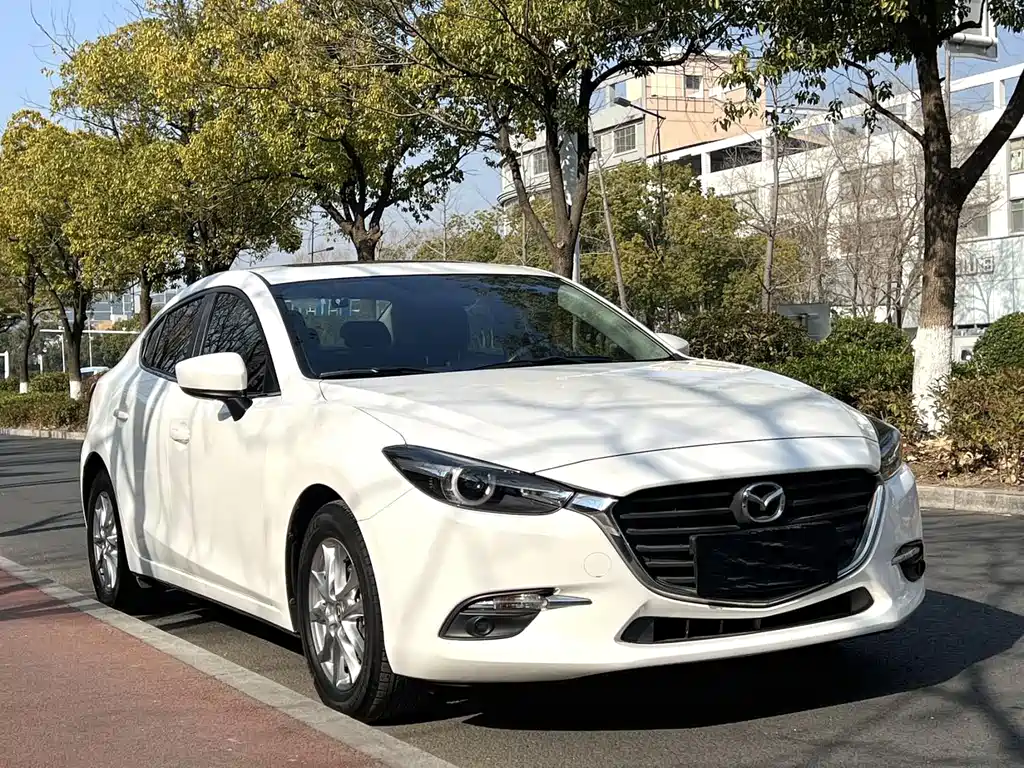 Mazda Mazda 3 Axela 2017 Sedan 1.5L Automatic Luxury Edition China V 2017 - thumbnail 3