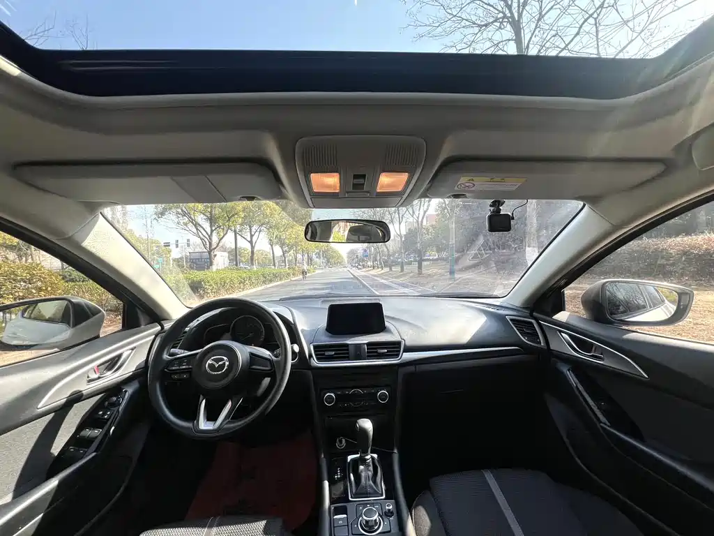 Mazda Mazda 3 Axela 2017 Sedan 1.5L Automatic Luxury Edition China V 2017 - thumbnail 5